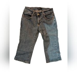 Stylish Blue Denim 3/4 Jeans